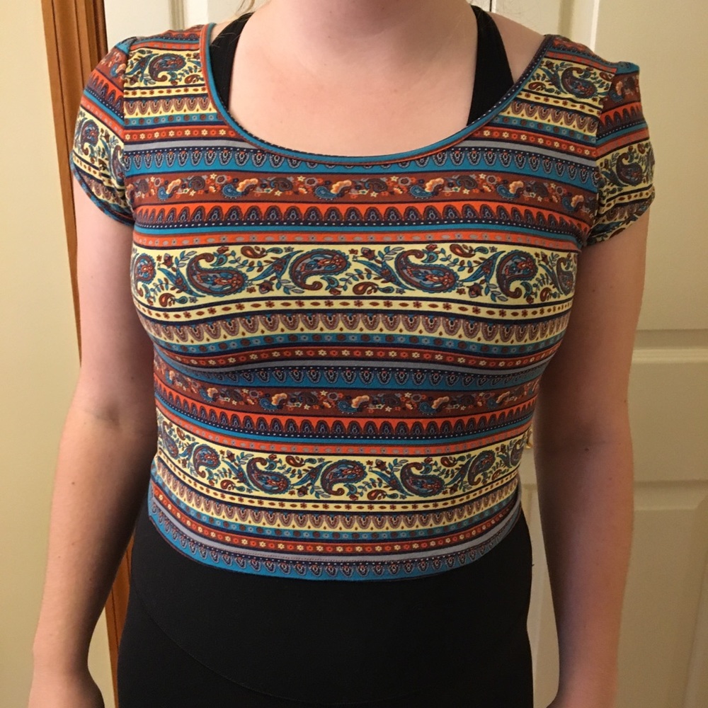 Crop top